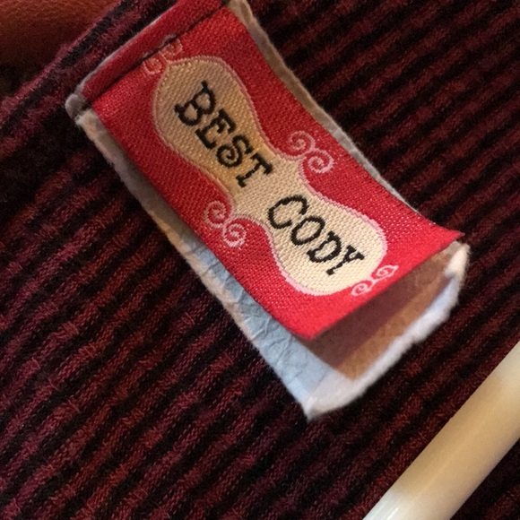 Red and black striped crop top - Picture 2 of 2